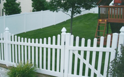 4 foot white picket fence